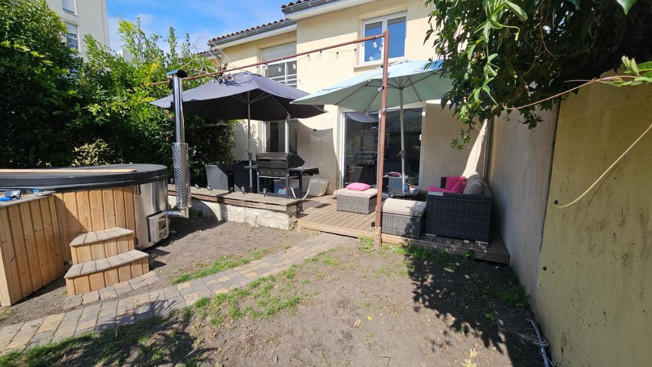 Bed To Rent - Maison Calme Avec Jacuzzi Sous Supplement Bordéus Exterior foto