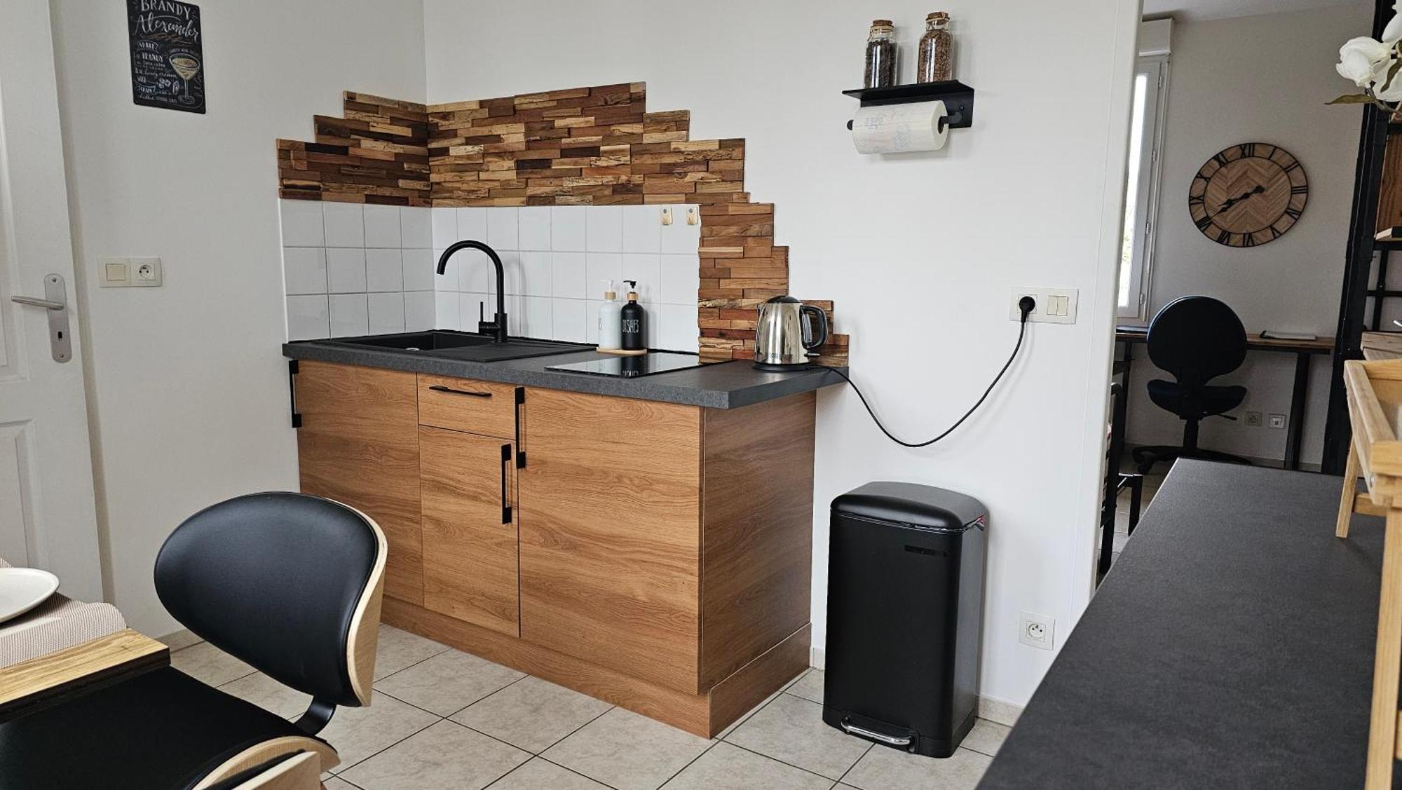 Bed To Rent - Maison Calme Avec Jacuzzi Sous Supplement Bordéus Exterior foto